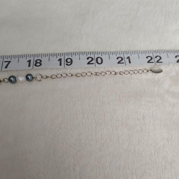 Yves Rocher Signed LBVYR Pearl Necklace - Picture 6 of 6